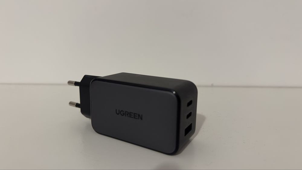 Ugreen CD244, 65W, 1x USB-A, 2x USB-C