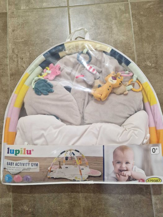 Активна гимнастика за бебе