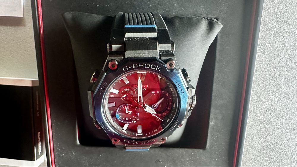 Часовник CASIO G-SHOCK MTG-B2000B-1A2ER Гаранция