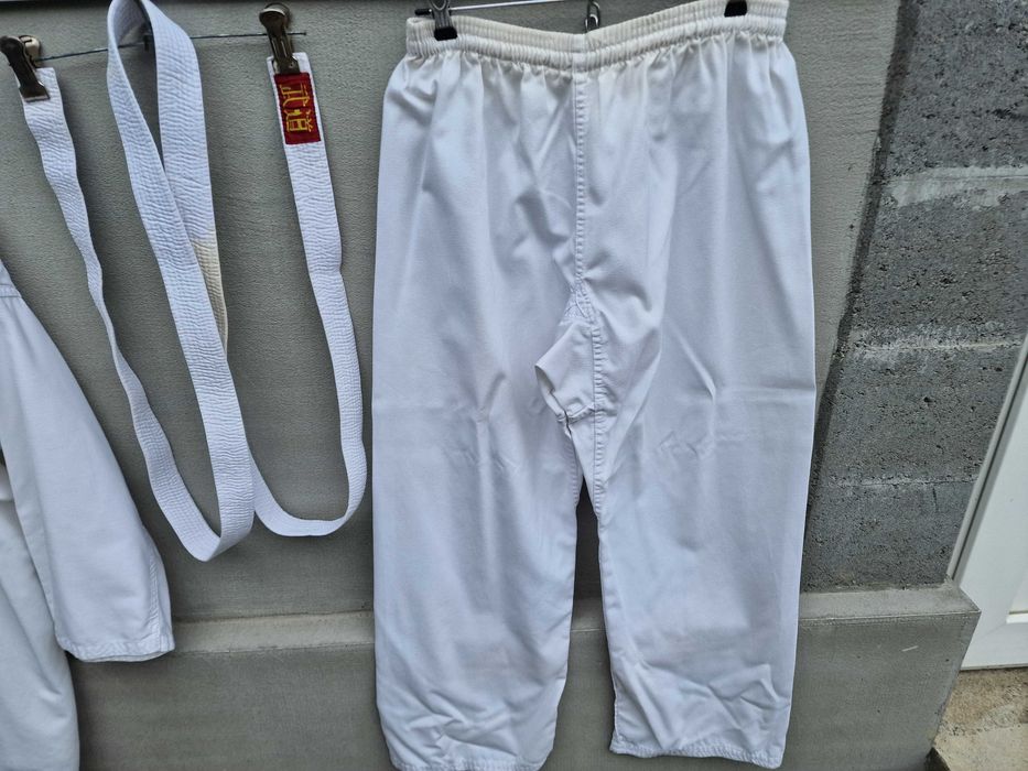 *Kimono Kumite Karate DO | 170 cm | centura