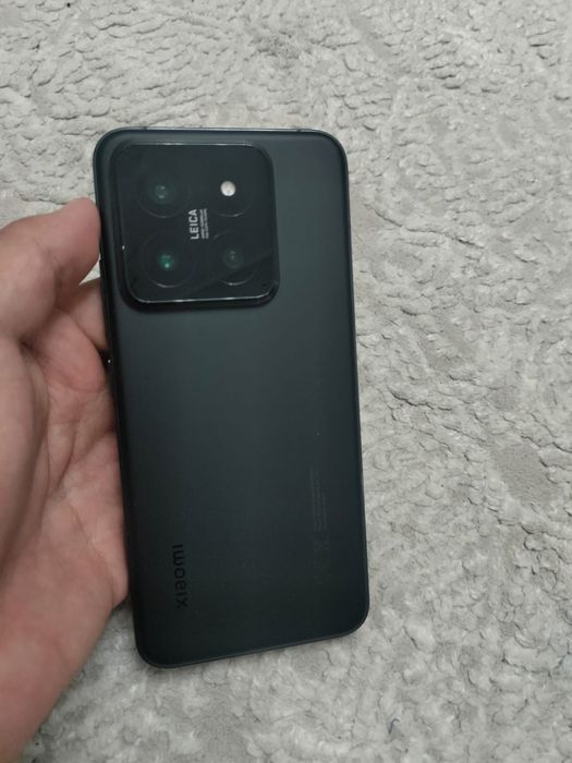 Xiaomi 14 12/512 глобальная версия