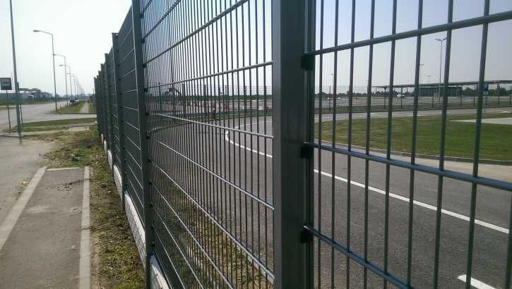 Plasa gard panou 2D zincat fir dublu drept / Made in Olanda