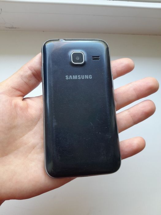 Продам телефон самсунг