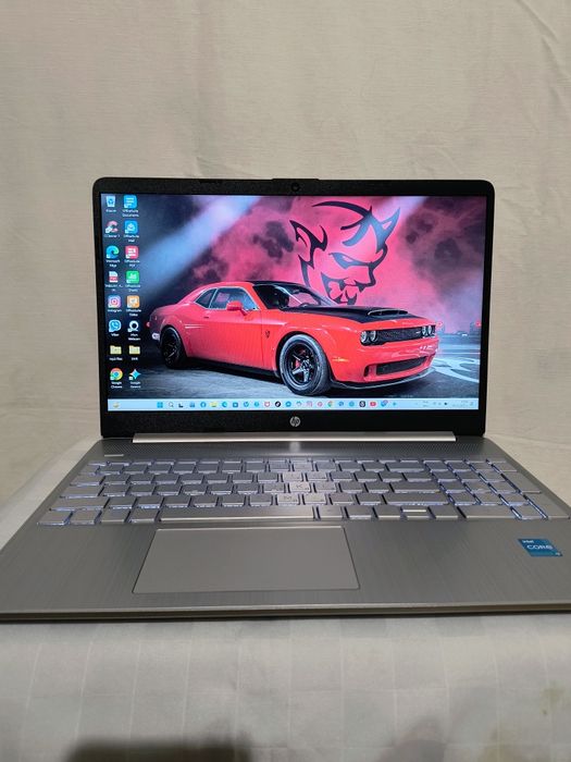 Като НОВ! HP 15s (Core i3-11th Gen) - 8GB RAM / 512GB SSD / С ГАРАНЦИЯ