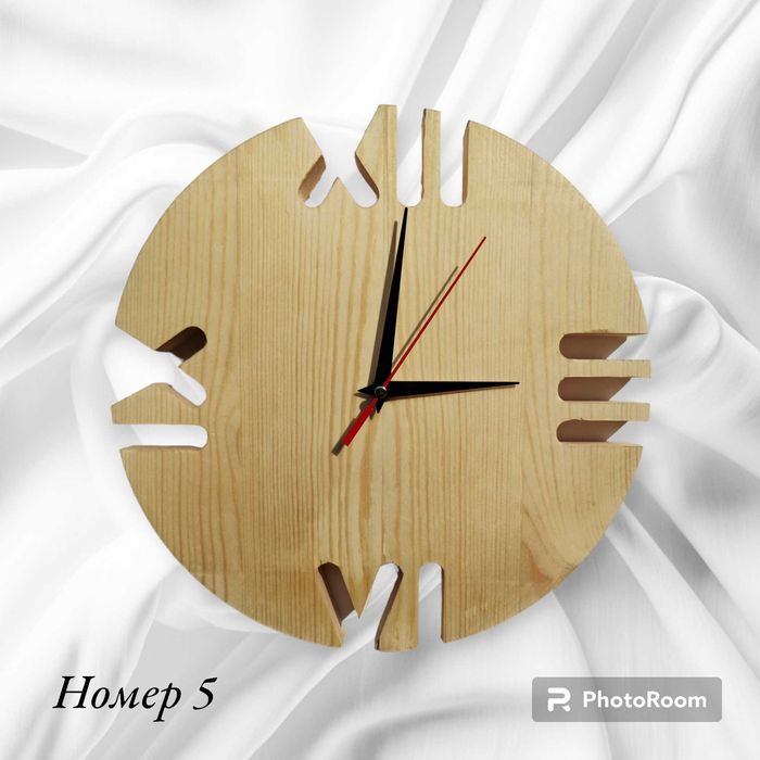 Дървени дизайнерски часовници за стена .