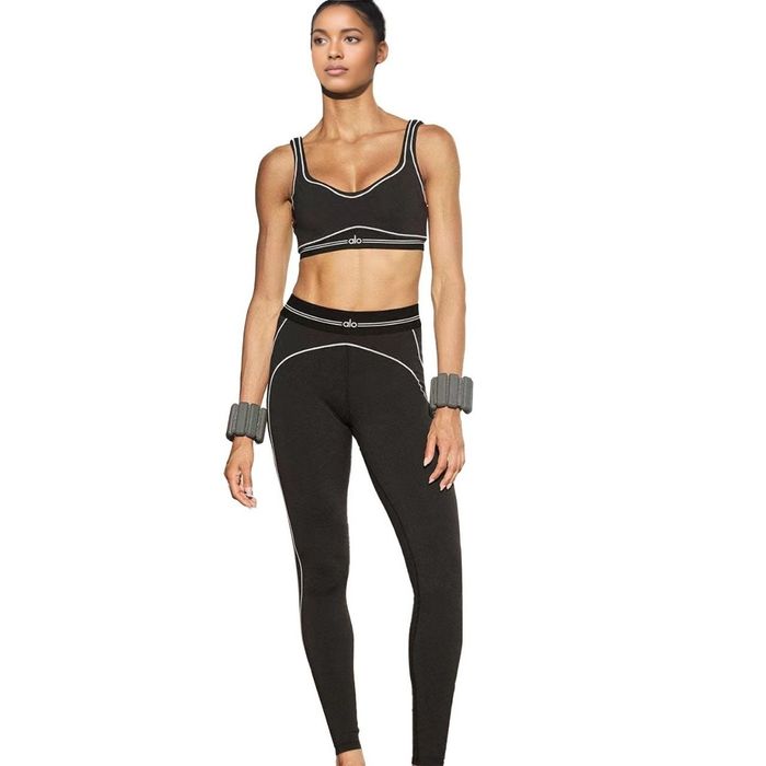 Екипи Ало Шапки  Чорапи