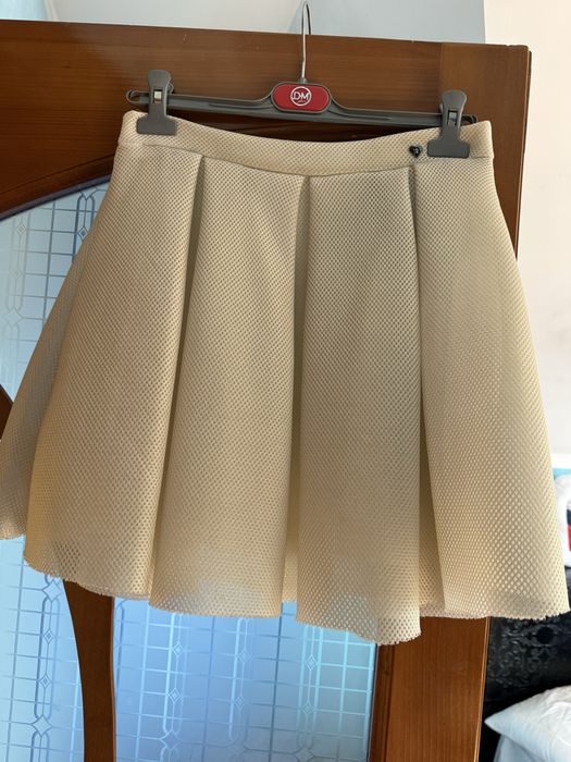 Vand Fustă scurtă cloș albă/crem