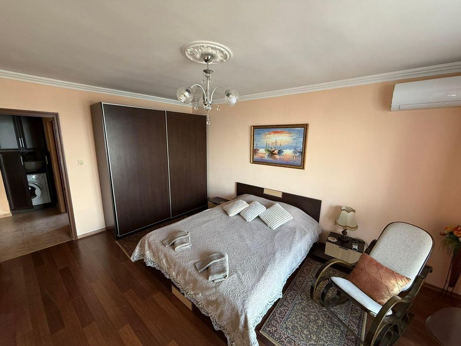 Дава се под наем Тристаен апартамент в Бургас, Лазур - 62 кв.м за 747.66 € - Снимка #10