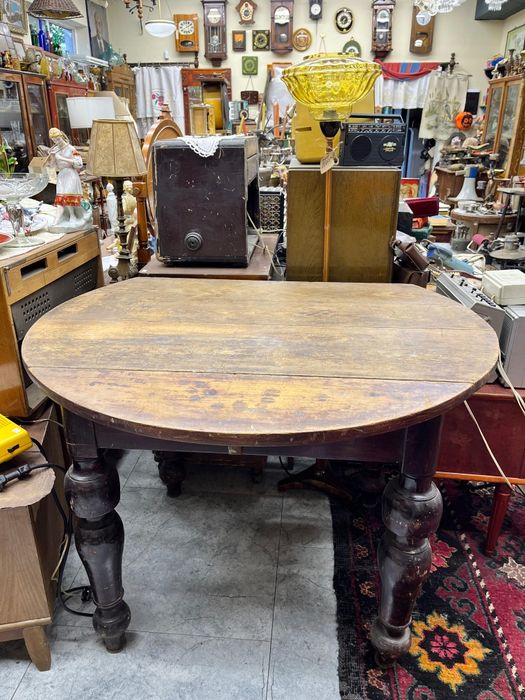 Стол деревянный эпохи СССР.