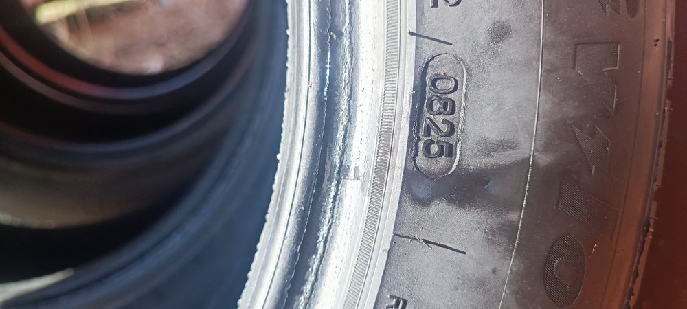 Продам комплект резины