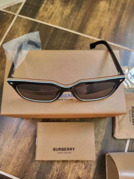 Burberry Carnaby 56 Dark Grey & Black Sunglasses Слънчеви очила