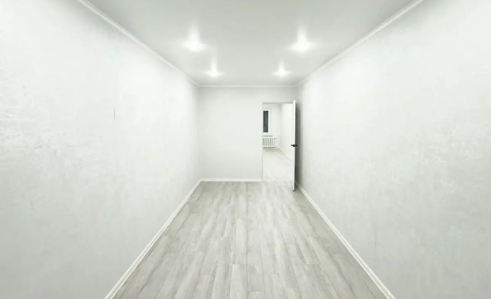 продам 2-х ком. 46кв. 5мкр. 4-этаж