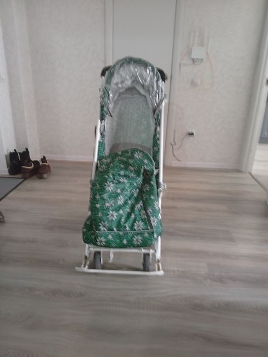 Зимние санки для малышей. Фирма Nika