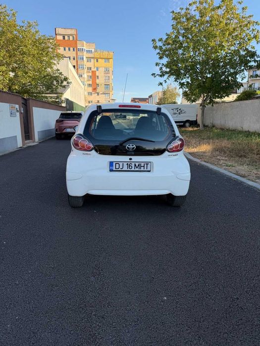 TOYOTA Aygo 2012 — imagine 3