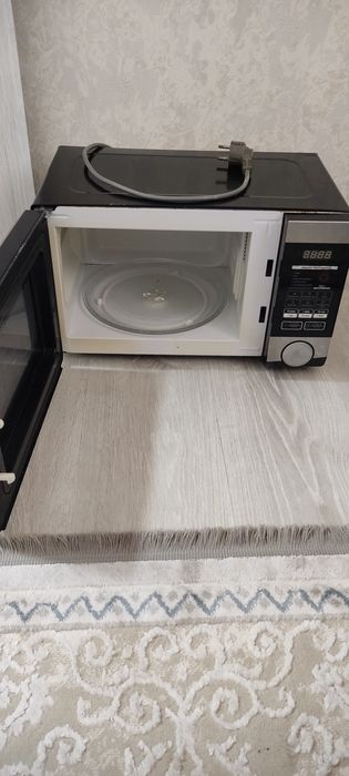 Продаётся Микроволновая печ Daewoo