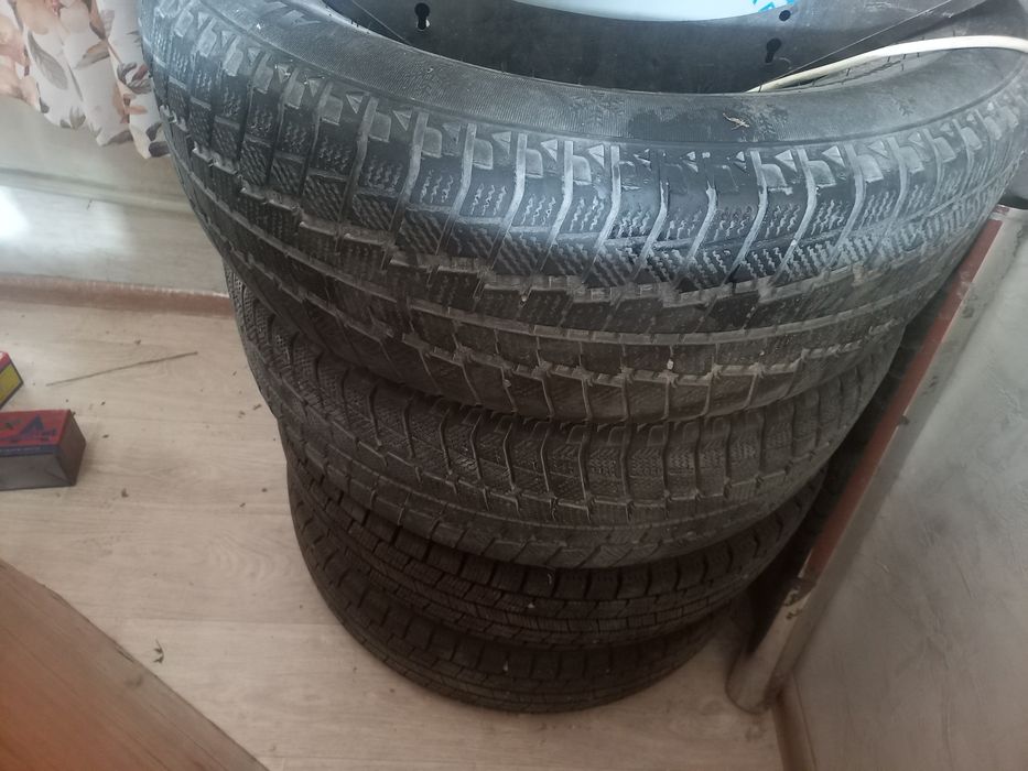 Продам шины зима