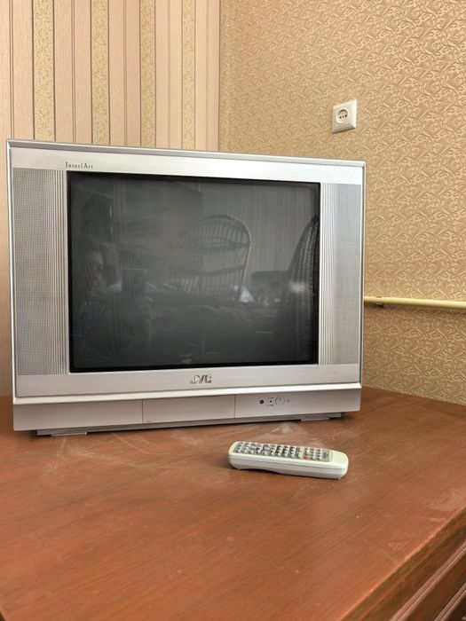 Телевизор цветной рабочий
