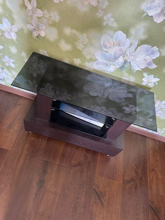 Гарнитура под телевизор