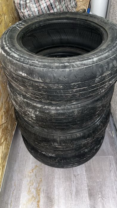 Продам летние шины  на 15