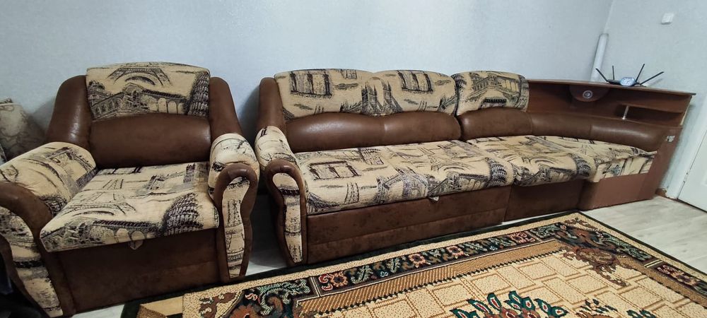 Продам диван с креслом