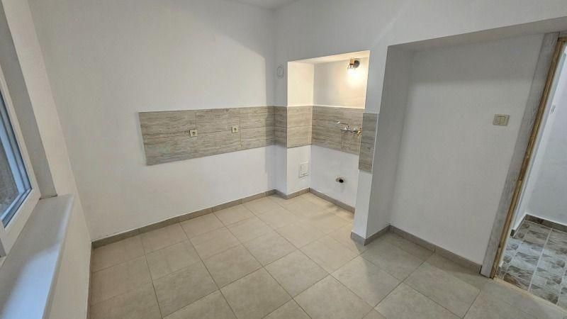 Дава се под наем Двустаен апартамент в София, Иван Вазов - 60 кв.м за 600 € - Снимка #6