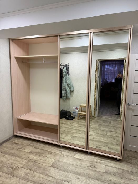 Шкаф купе в отличном состоянии