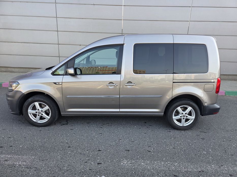 Vw Caddy 2.0 TDI  Euro 6 an 2017 autoturism 5 locuri.