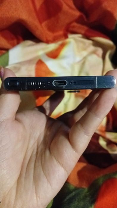 Продам Samsung S23 Ultra