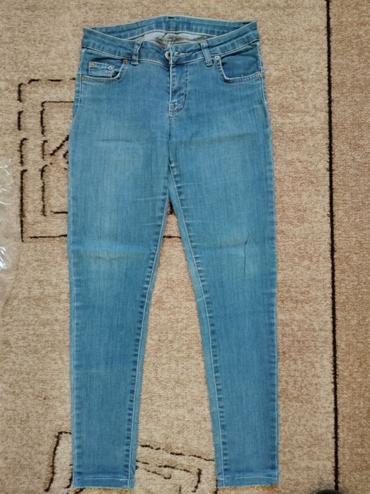 Дънки размер 26 два чифта