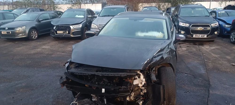 Dezmembrari / Dezmembrez Volkswagen Passat B8 Variant (3G5) 2.0 TDI CRLB cutie viteze manuala cod culoare LI7F