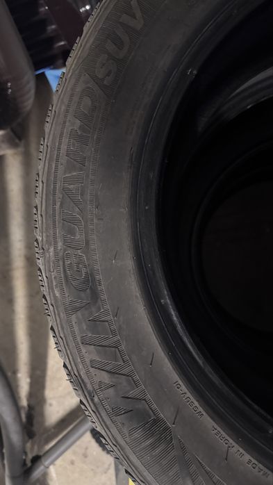 Roadstone winguard suv  225/60/18 - зимни гуми