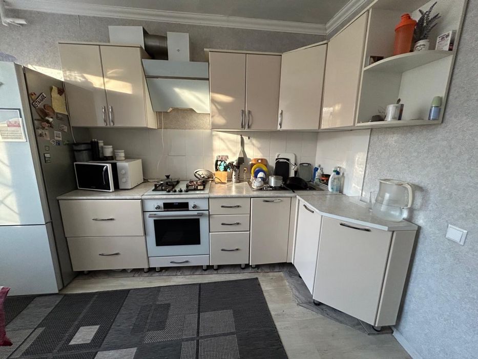 Продается кухонный гарнитур