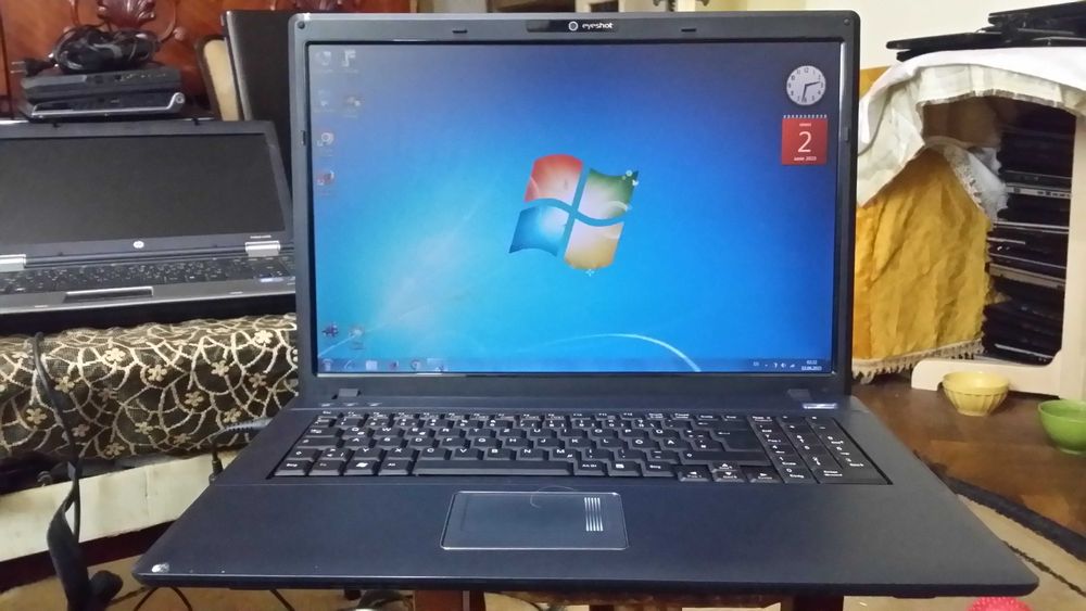 Laptopuri puternice si ieftine,gaming, filme,TV,editare,promotie