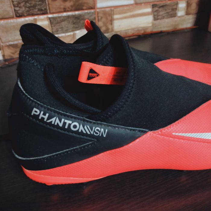 Adidași fotbal,aproape noi