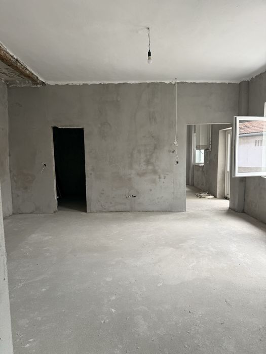 Vand apartament in curte comuna - Centru Sebes - Direct Proprietar