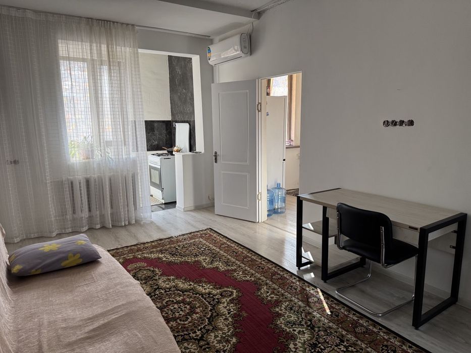 Сдаётся 2х 3этаж 4дом Чилонзор 18квартал Договорная