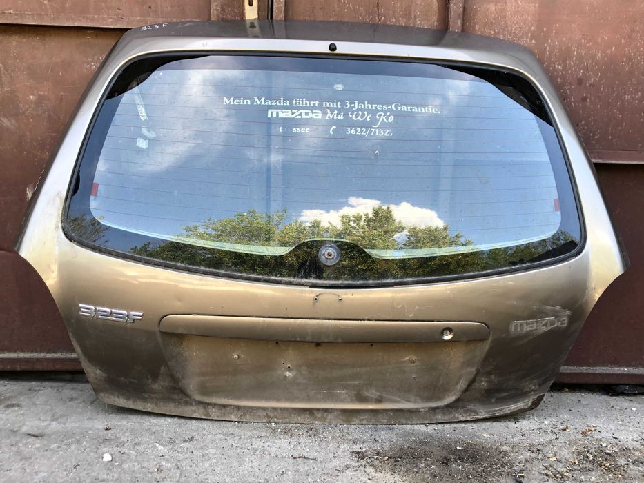 Заден капак Mazda 323 F Bj 1998г