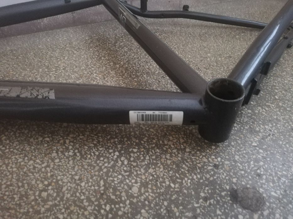 Vând cadru bicicleta