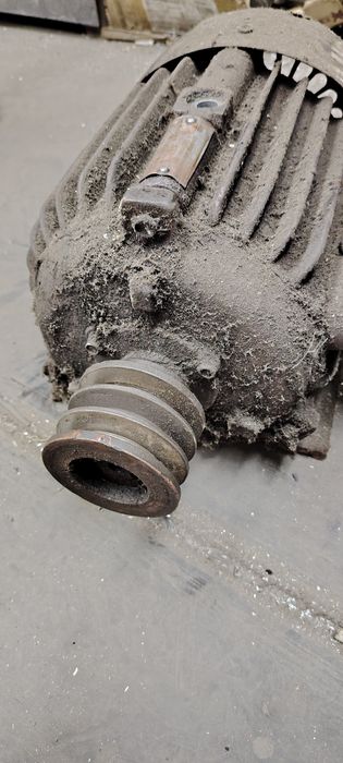 Электродвигатель трехфазный