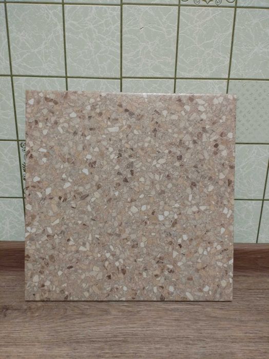 Продам Керамогранит.