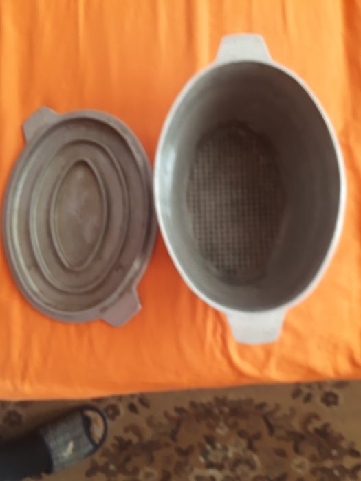 Казан-утятница. В хорошем состоянии