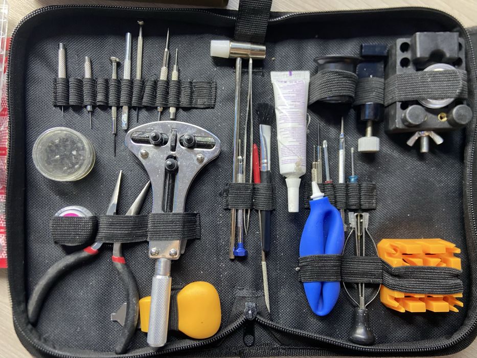 Набор для ремонта и обслуживания часов. 20.000