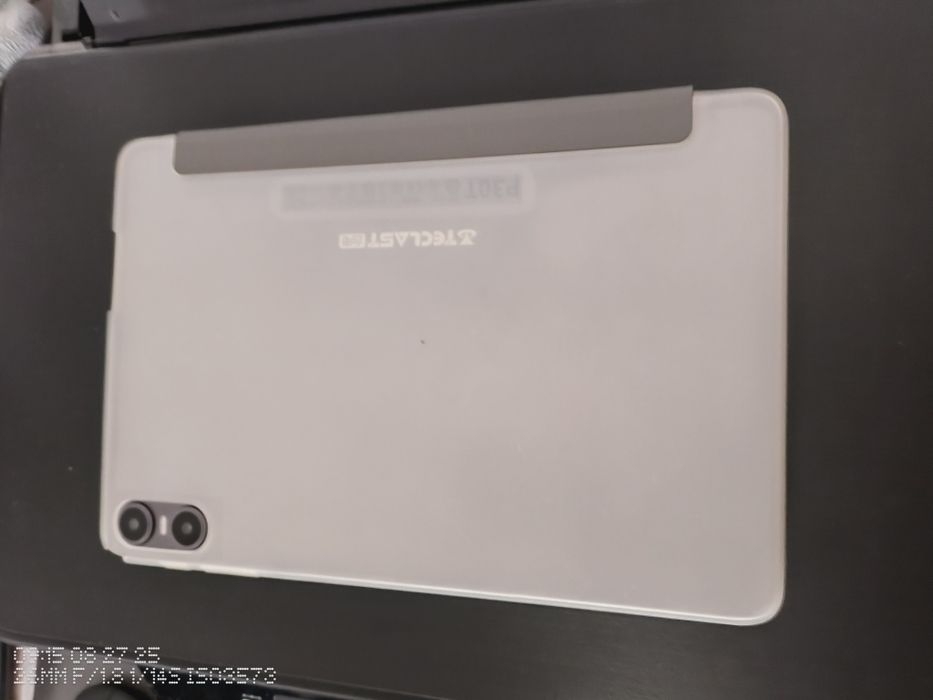 Tableta Teclast P30T la cutie