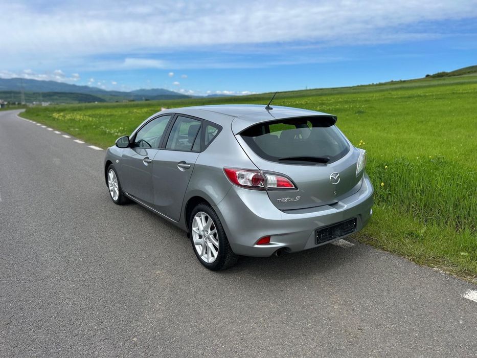 Vand Mazda 3 2012