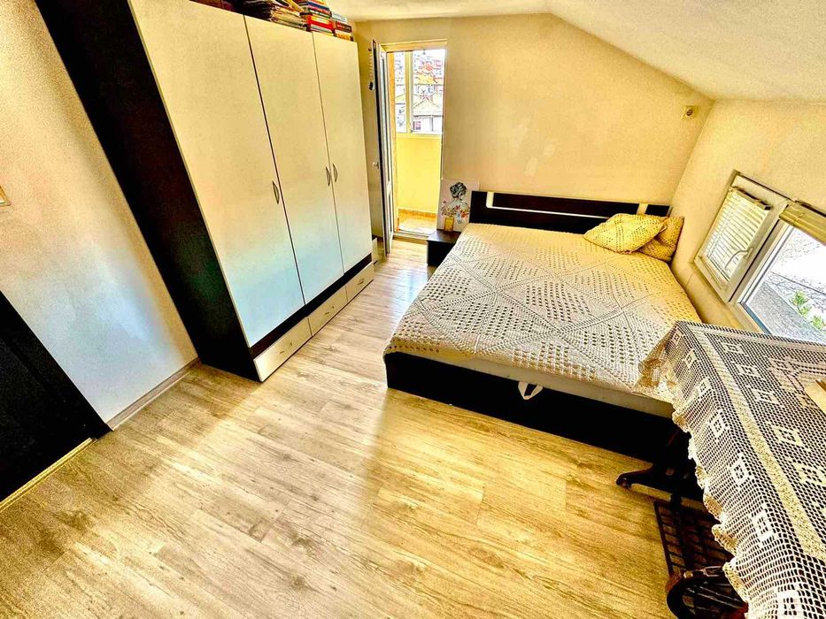 Продава се Тристаен апартамент в Русе, Център - 98 кв.м за 887 €/кв.м - Снимка #2