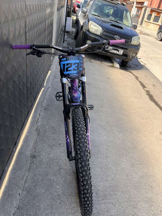 YT Tues cf pro race 2018 колело мекица