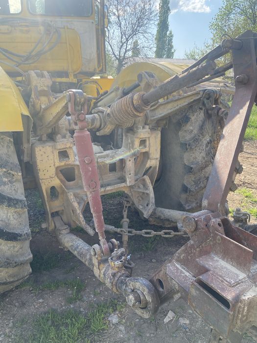 Кировец к701 срочно без матор