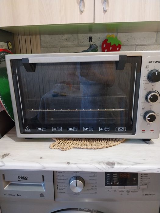 Продам духовую  печь