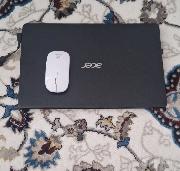 Acer ноутбук  core 3