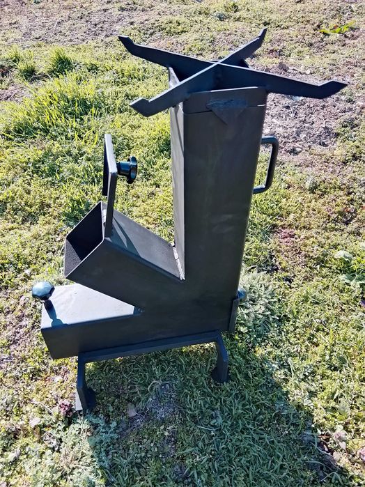 Печка ракета за пикник и къмпинг .